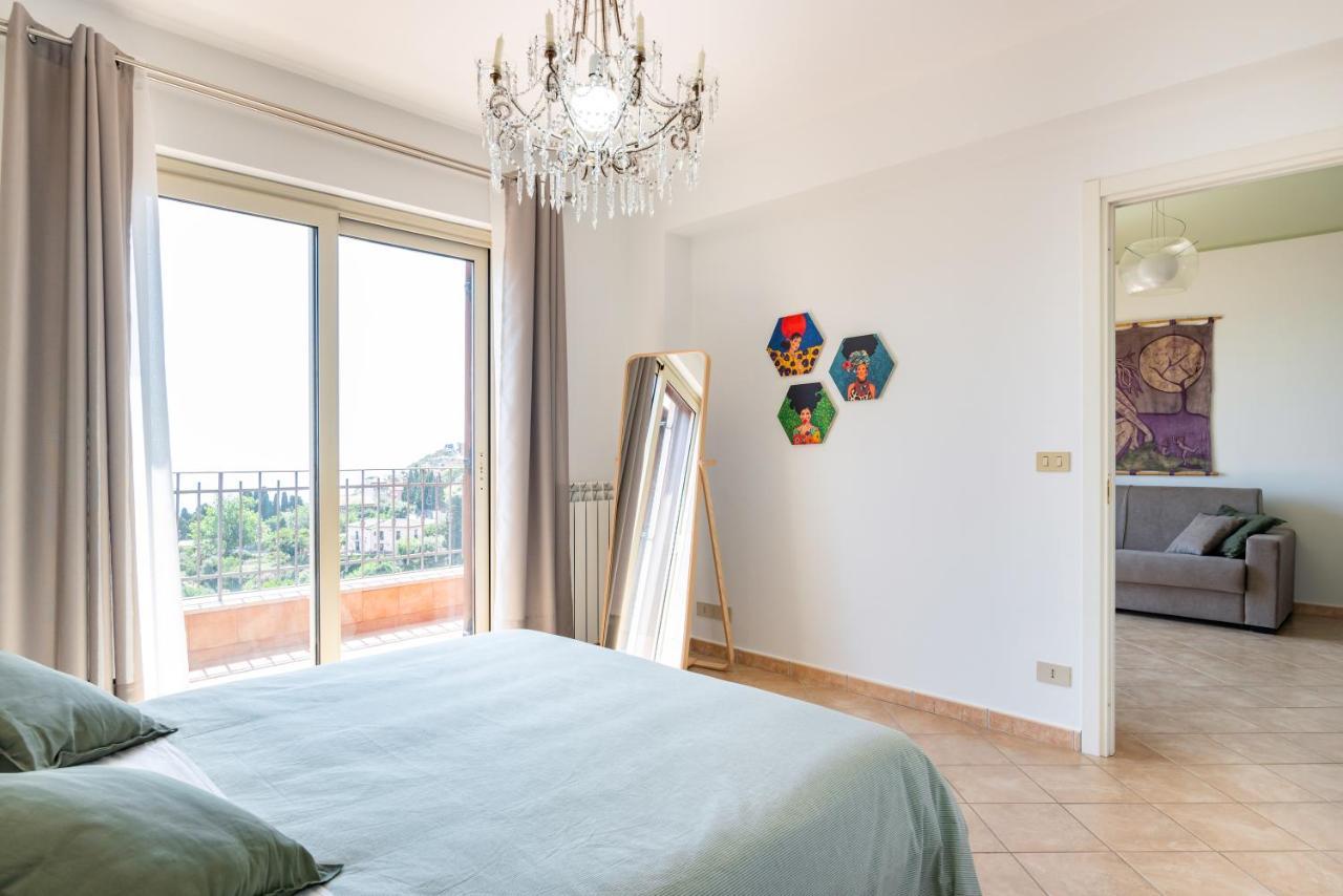 Taormina Panoramic Apartment With Parking Zewnętrze zdjęcie